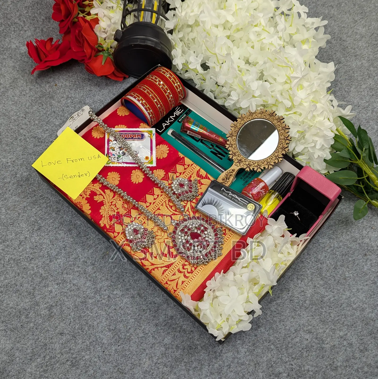 প্রিমিয়াম সিল্ক কাতান শাড়ি কম্বো সেট - রেড