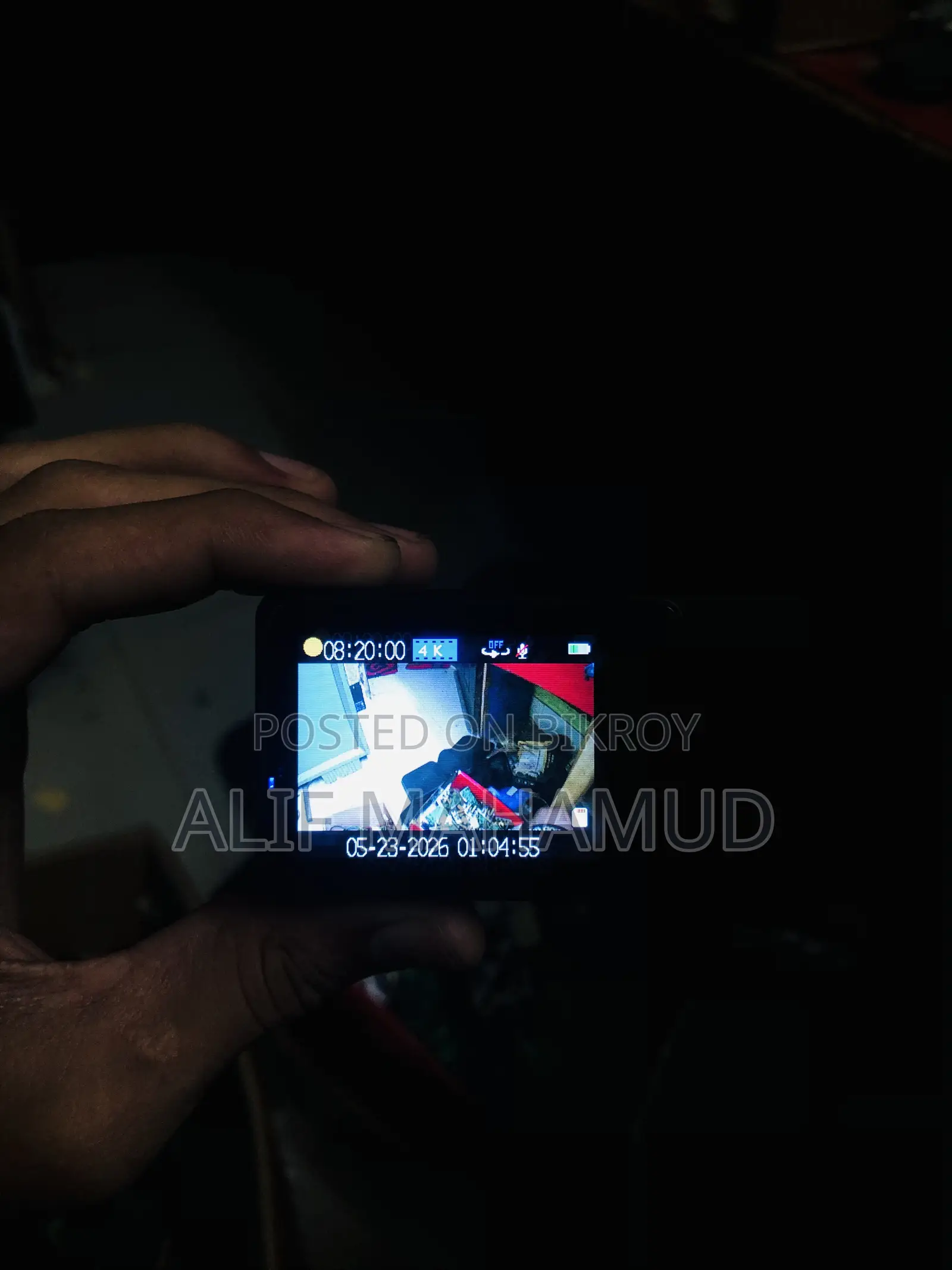 Dual Screen Camera
