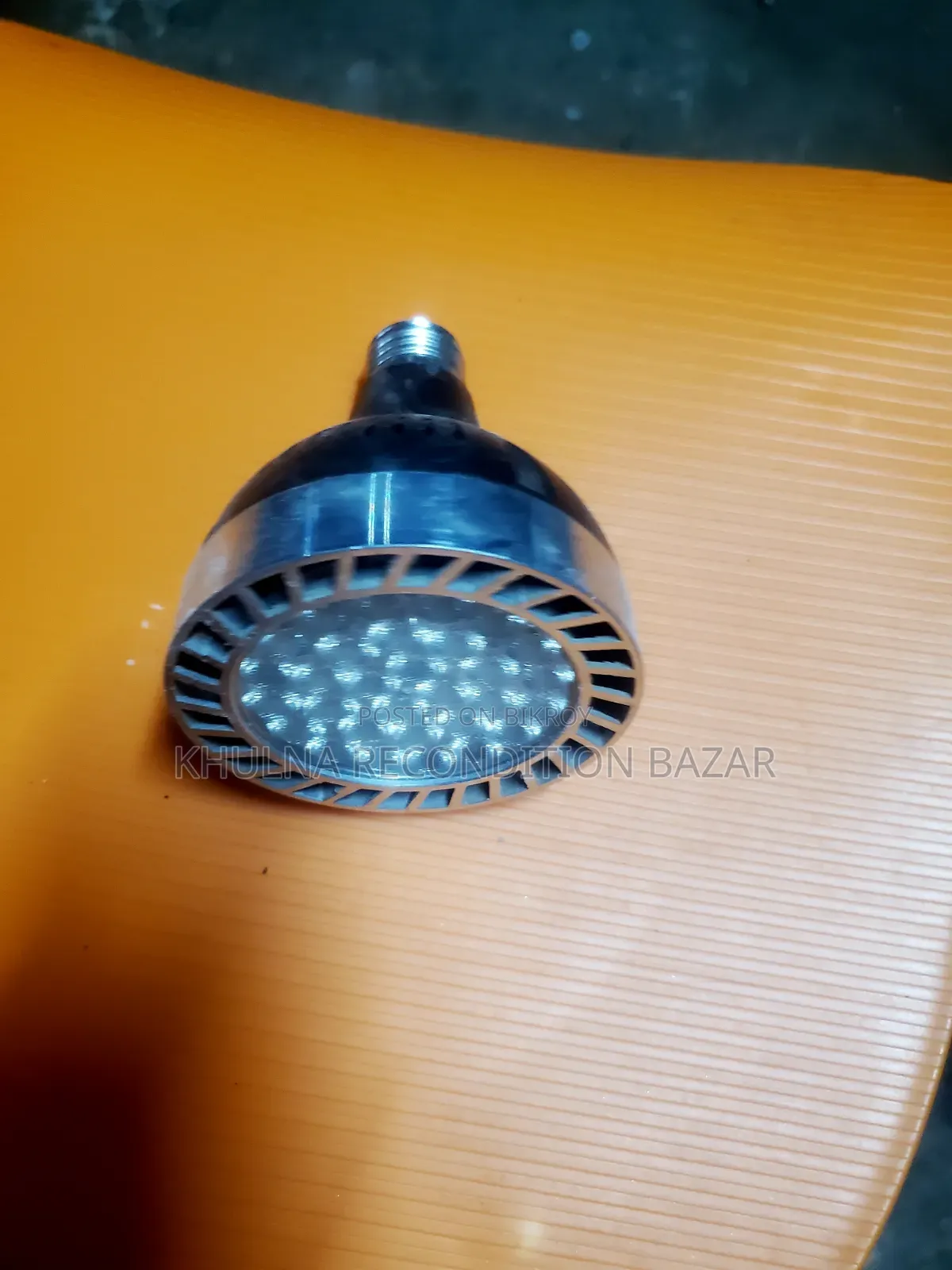 স্পট ট্র্যাক লাইট পাইকারী বিক্রি হবে