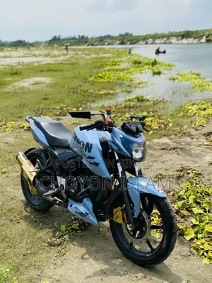 TVS Apache 160 4V 2021 Blue