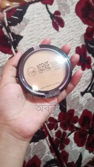Wet N Wild and J Cat Compact Powder