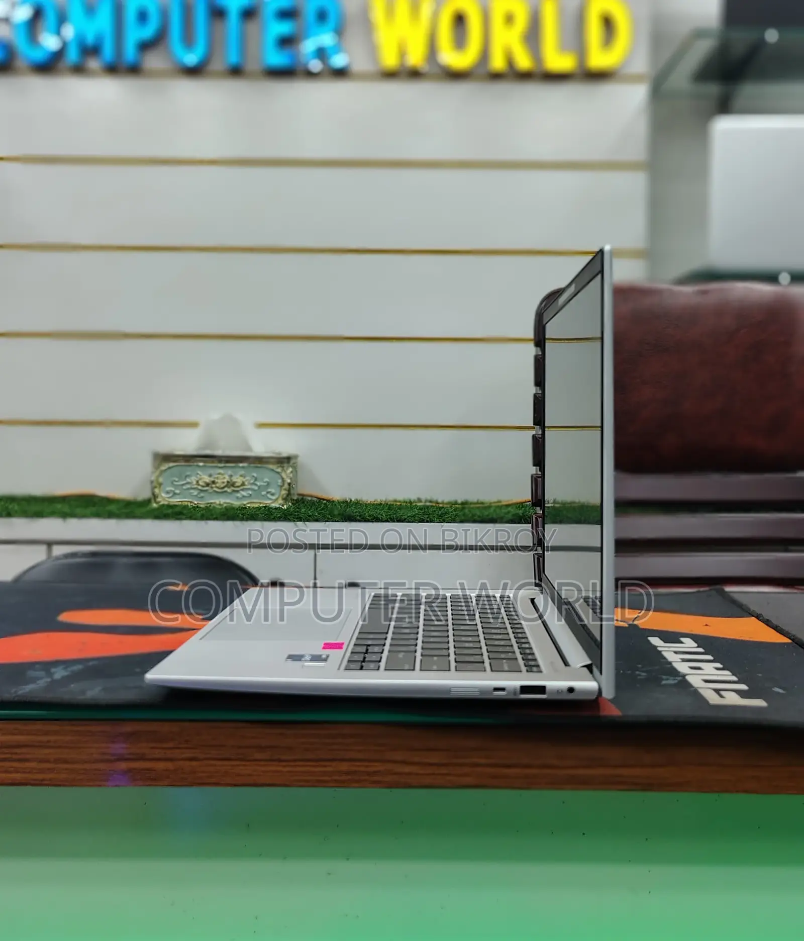 Laptop HP ProBook 455 8GB AMD Ryzen 5 SSD 256GB