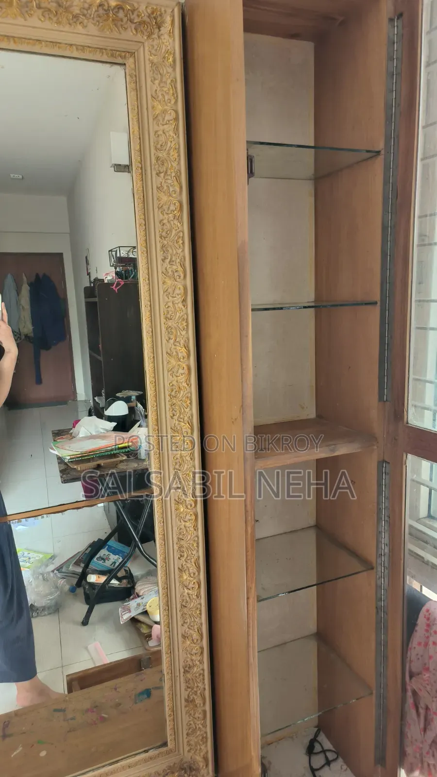 ড্রেসিং টেবিল