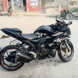 সুজুকি জিক্সার মনোটোন ২০২২ ব্ল্যাক