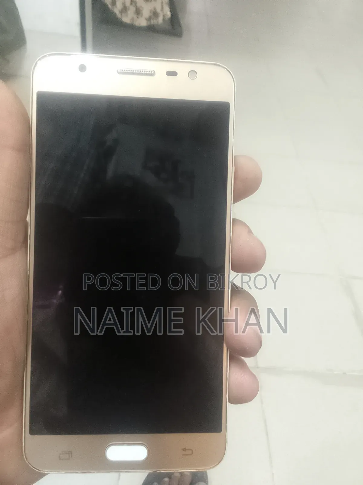 Samsung Galaxy J7 16 GB