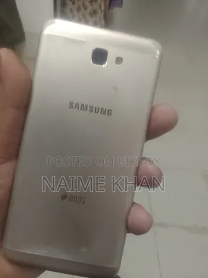Samsung Galaxy J7 16 GB