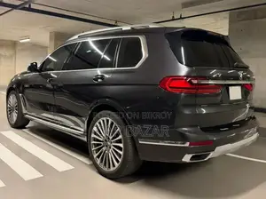 BMW X7 xDrive40i 2022 Gray