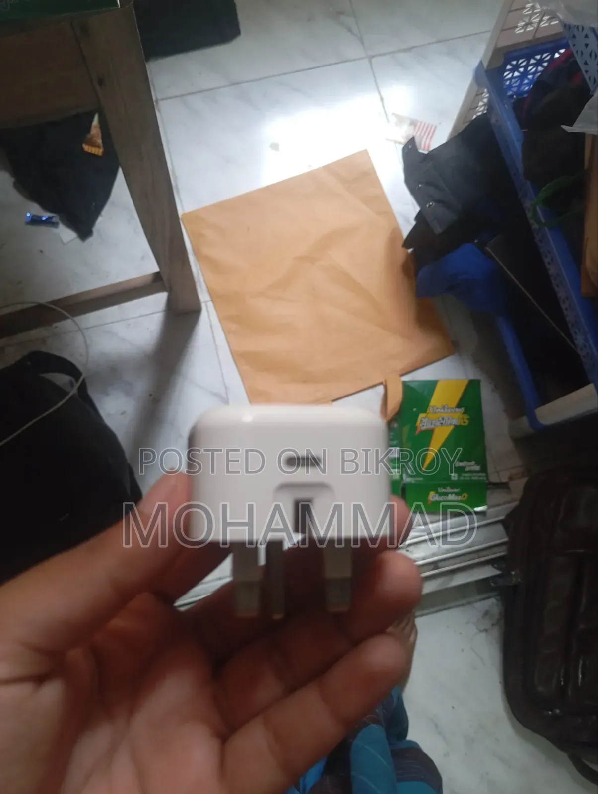 Apple 20 W Adapter