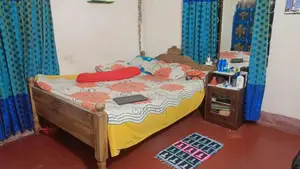 খাট জাজিম ও ড্রেসিং টেবিল বিক্রি