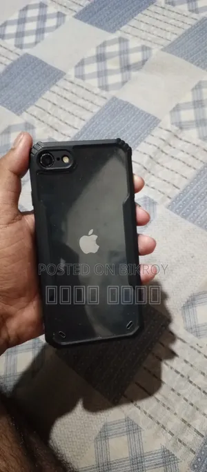 Apple iPhone SE (2020) 64 GB Black