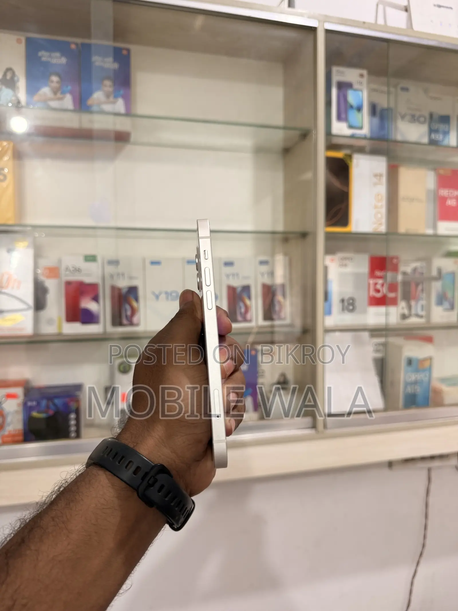 অ্যাপল আইফোন ১২ ১২৮ জিবি সাদা