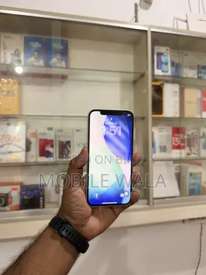 অ্যাপল আইফোন ১২ ১২৮ জিবি সাদা