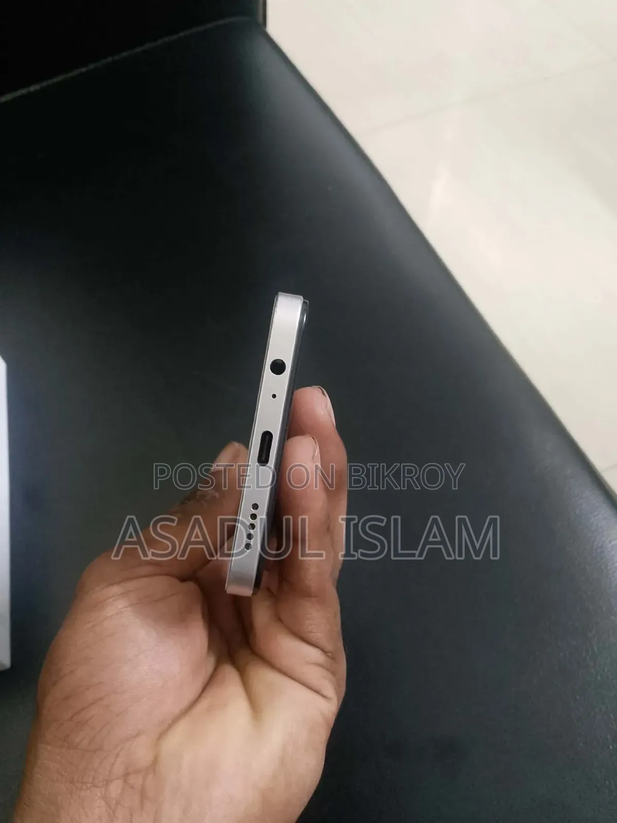 Vivo Y19s 128 GB Silver