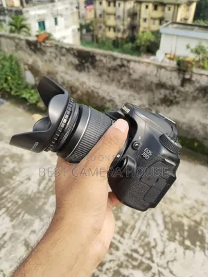 ৭০ডি + ১৮-৫৫ মিমি লেন্স