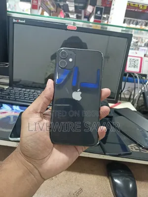 অ্যাপল আইফোন ১১ ৬৪ জিবি ব্ল্যাক