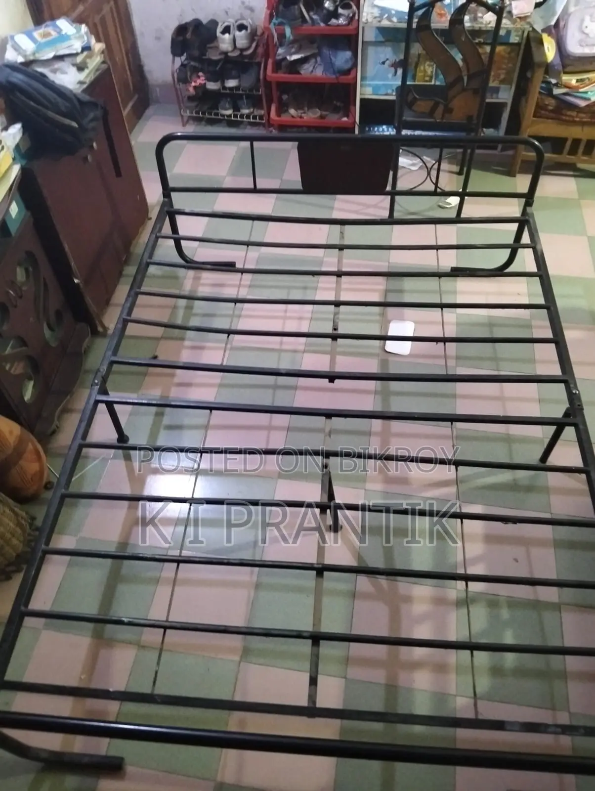 Otobi Semi-Double Metal Bed