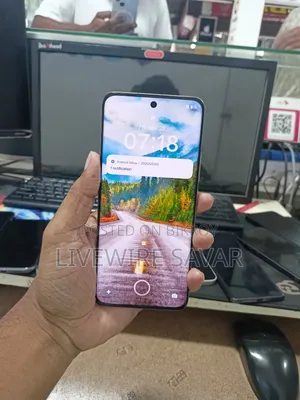 রিয়েলমি ১৩ প্রো প্লাস ৫জি ২৫৬ জিবি গোল্ড
