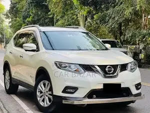 Nissan X-Trail 2.0 Petrol AWD 2014 White