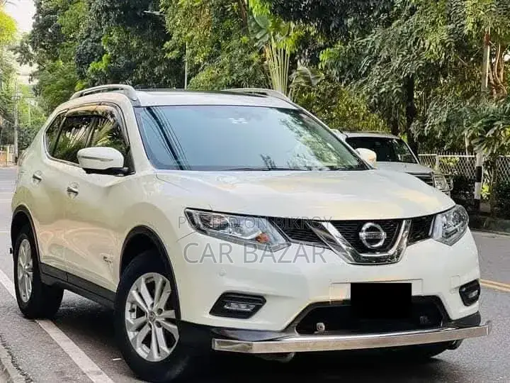 Nissan X-Trail 2.0 Petrol AWD 2014 White