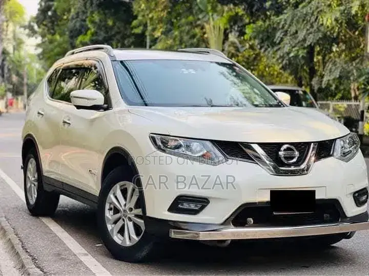 Nissan X-Trail 2.0 Petrol AWD 2014 White