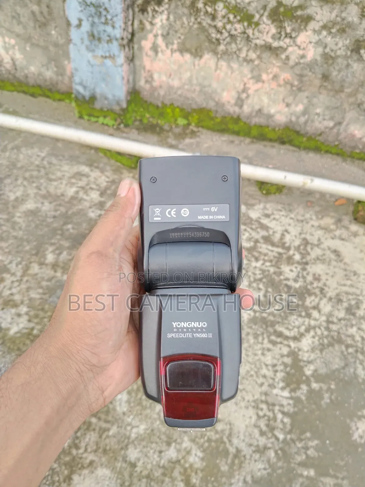 ওয়াইএন ৫৬০ মার্ক ফোর ফ্ল্যাশ + ১ সেট ব্যাটারি + চার্জার