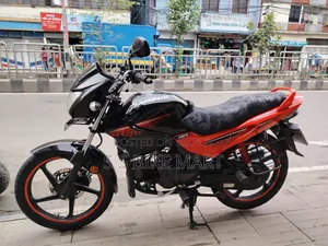 Hero Glamour 2020 Black