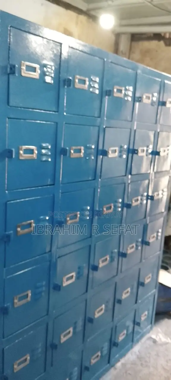 Steel Locker 30/42