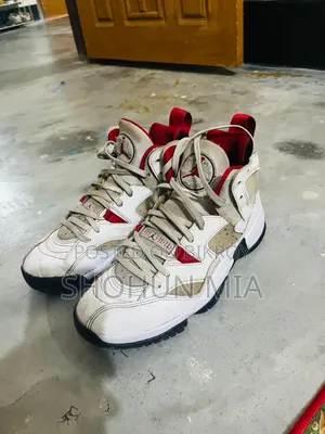 Like brand new, barely worn