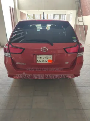 Toyota Corolla Fielder 2018 Maroon