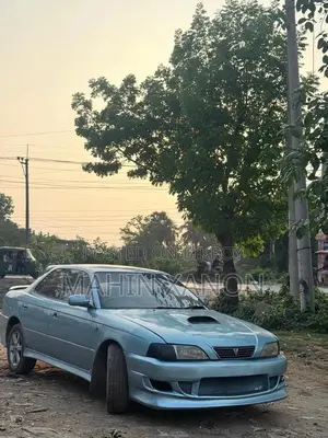 Toyota Vista 1995 Blue