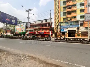 ব্যাংক / কর্পোরেট অফিস / শোরুমের জন্য আদর্শ বাণিজ্যিক দোকান ভাড়া হবে
