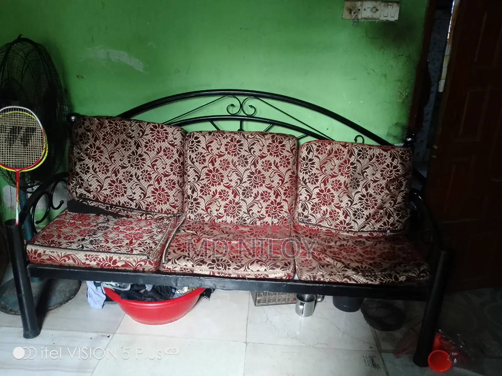 স্টাইলের সোফা