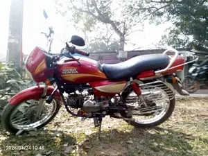 Hero Splendor Plus 2011 Red