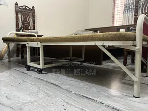 ফোল্ডিং বেড