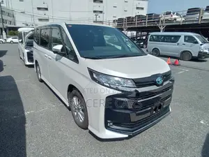 Toyota Noah 2022 Pearl