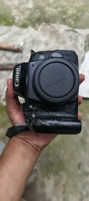 Canon 750d বডি