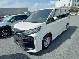 Toyota Noah 2022 Pearl