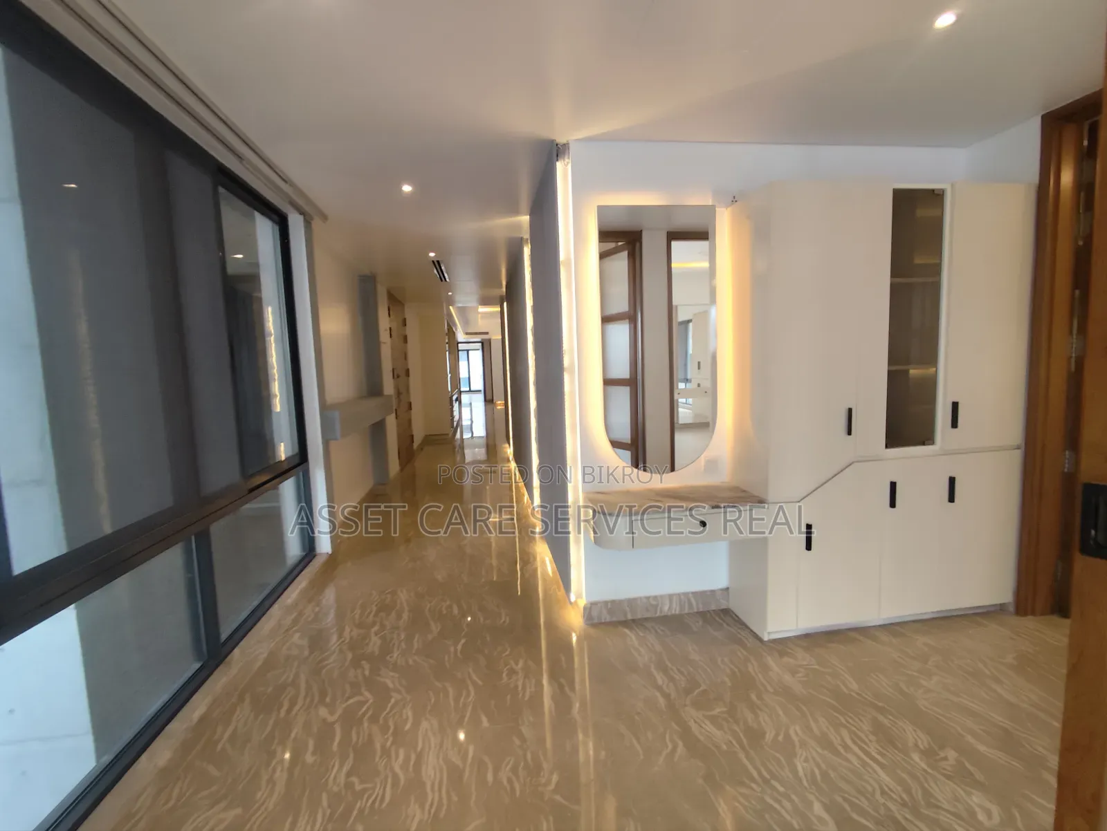 4bdrm Apartment in Gulshan for Rent