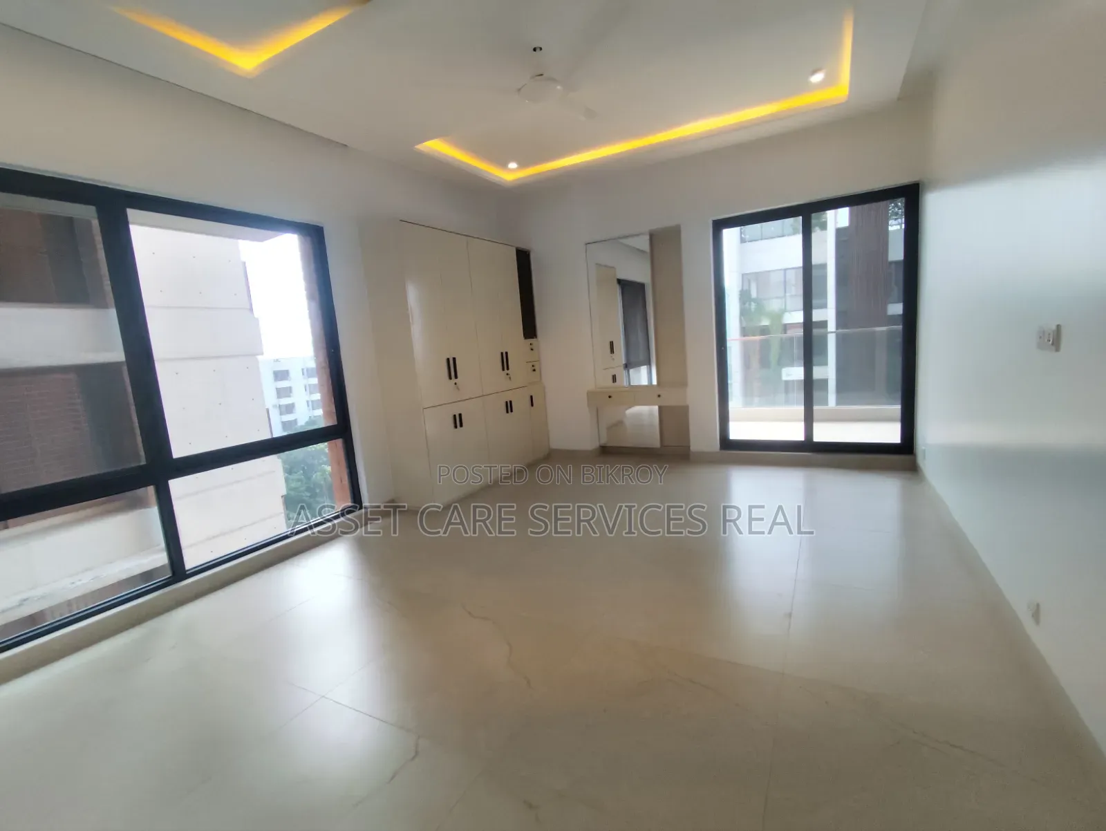 4bdrm Apartment in Gulshan for Rent
