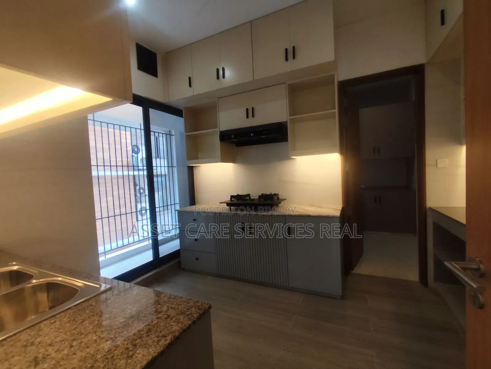 4bdrm Apartment in Gulshan for Rent