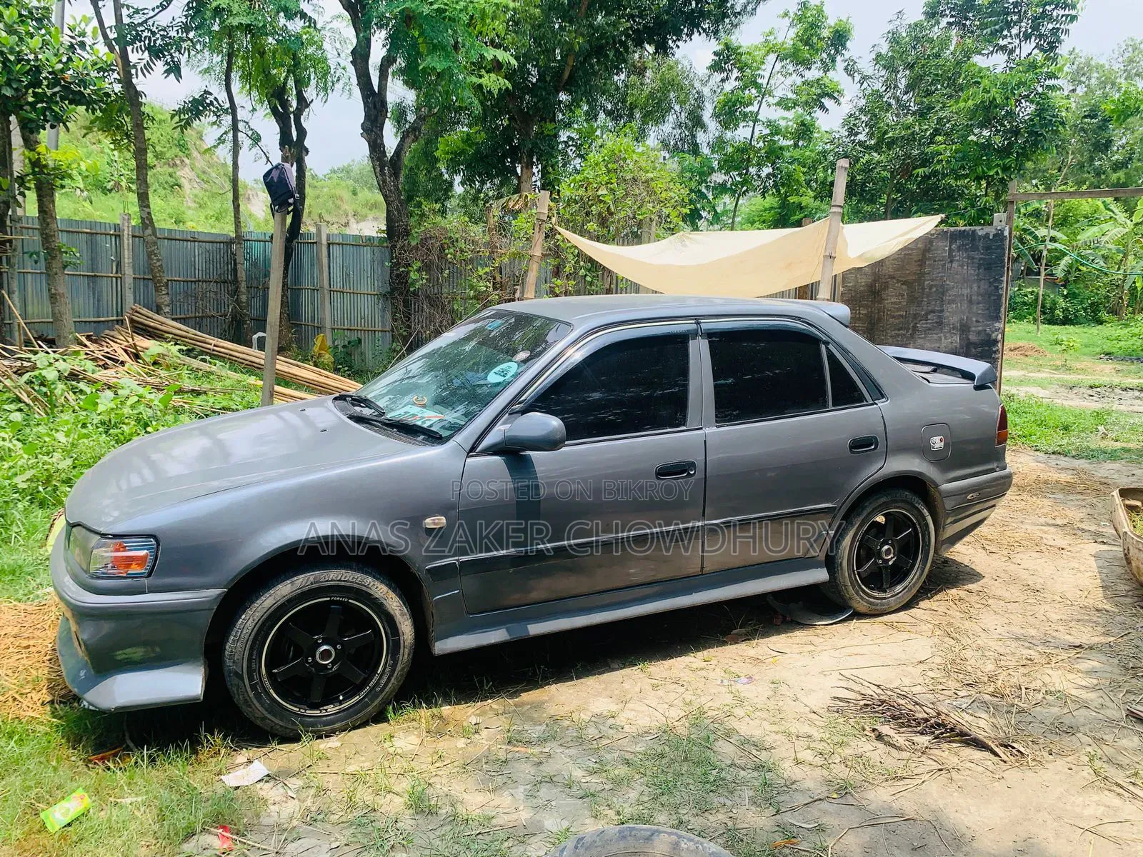 Toyota Corolla 1.3 Sedan 1996 Gray