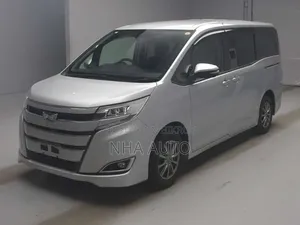 Toyota Noah 2021 Silver
