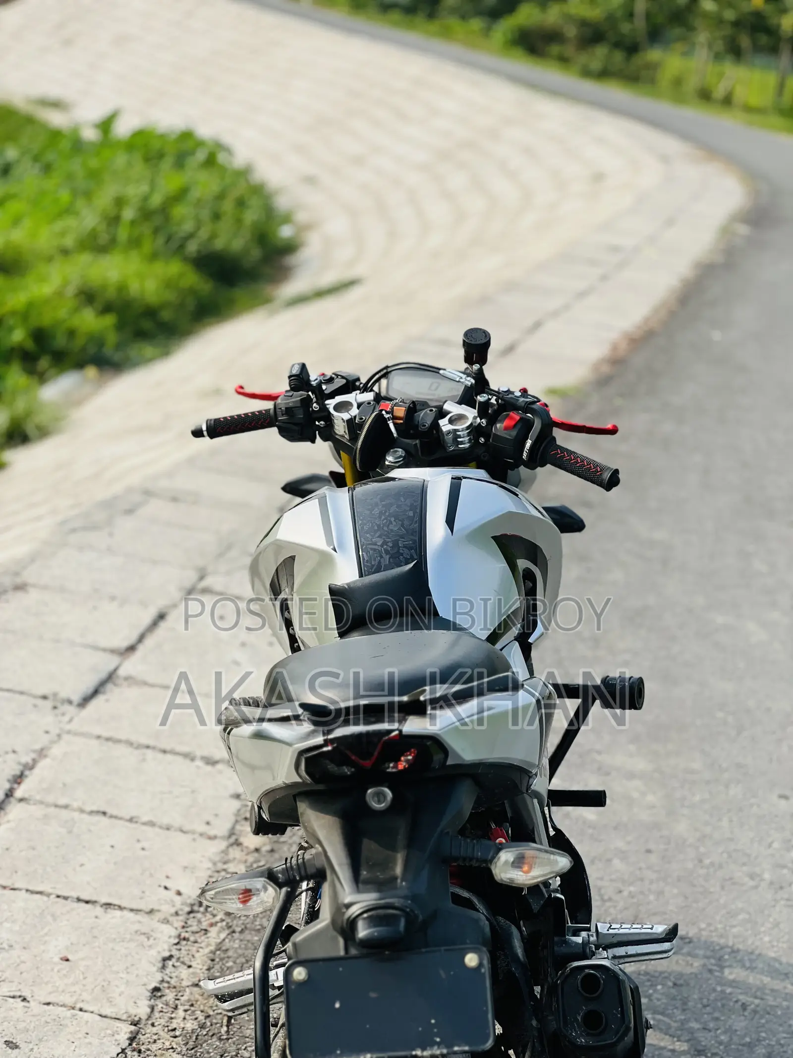 TVS Apache 160 4V 2020 Red