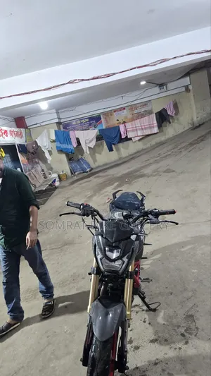 Runner Bolt 165R 2018 Black
