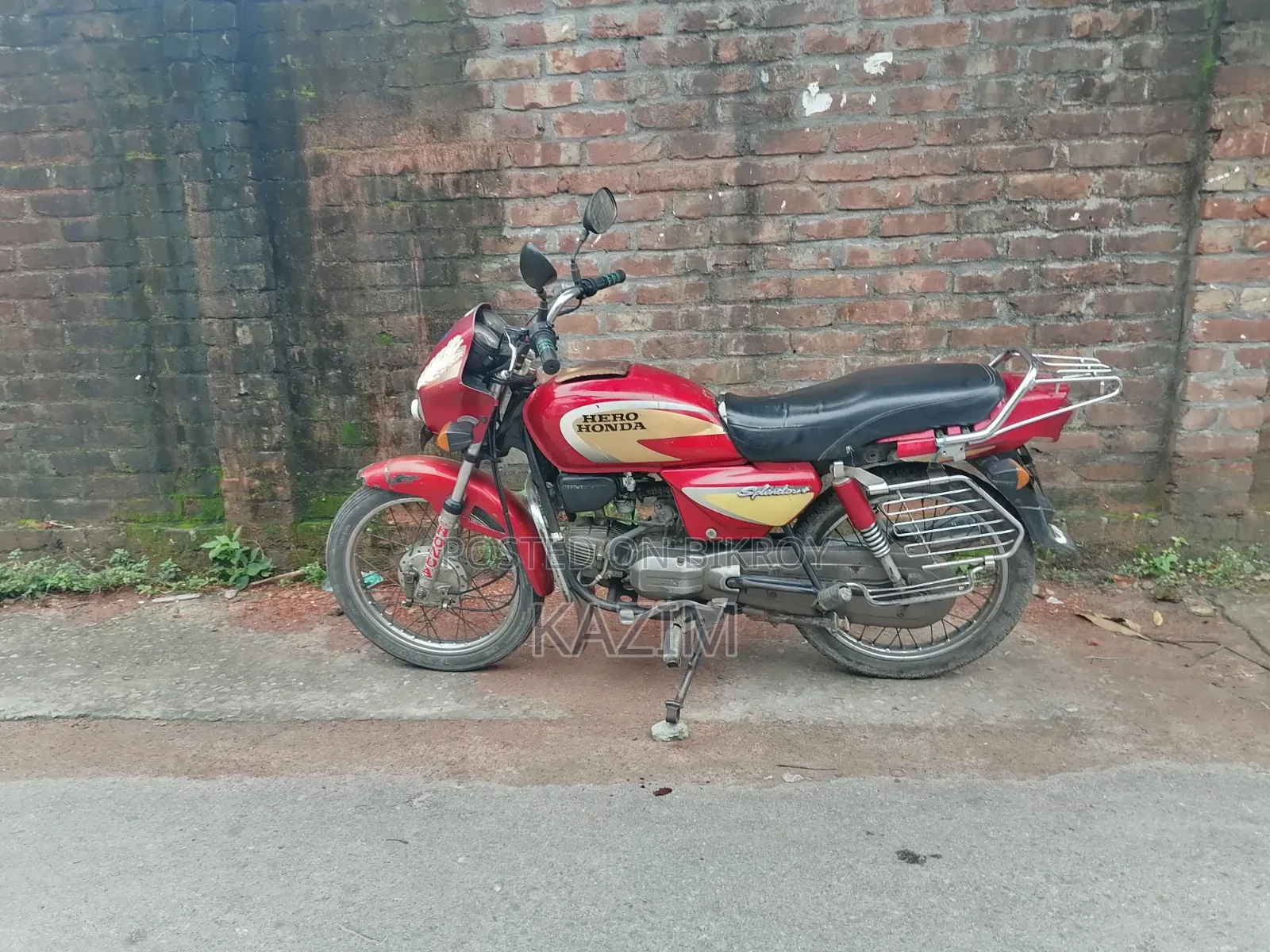 হিরো স্প্লেন্ডার প্লাস ২০১০ লাল