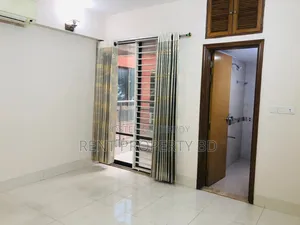 গুলশানের সুবাস্তুতে ৪ বেডরুমের ফ্ল্যাট ভাড়ার জন্য