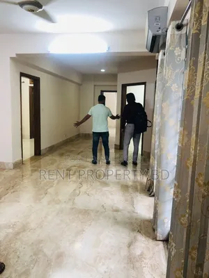 গুলশানের সুবাস্তুতে ৪ বেডরুমের ফ্ল্যাট ভাড়ার জন্য
