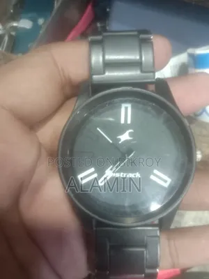 ফাস্ট্র্যাক ঘড়ি