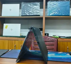 ল্যাপটপ Lenovo ThinkPad X1 Carbon ৮জিবি ইন্টেল কোর আই৫ এসএসডি ১২৮জিবি