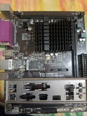 Gigabyte GA-J1800M-D3P ইনবিল্ট প্রসেসর
